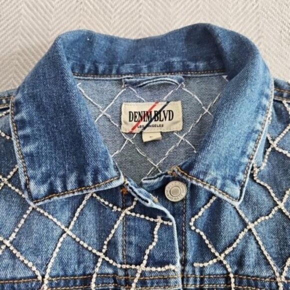 NWT Denim Blvd Los Angeles Denim Jacket Women's Size Small Bling Rhinestoned - Picture 6 of 14